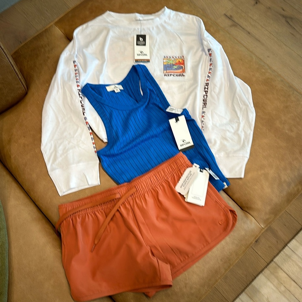 Young women/ teen girl XS RipCurl clothing